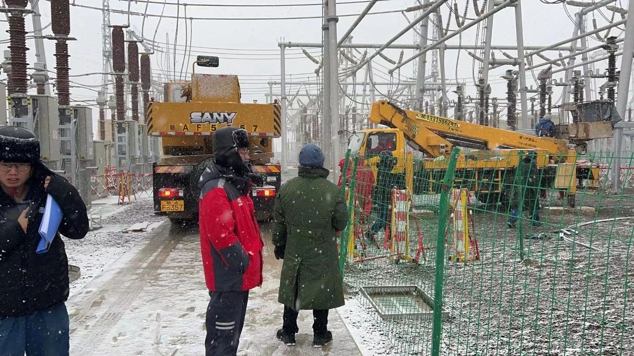 達(dá)坂城、三塘湖、木壘750千伏變電站第三臺(tái)主變擴(kuò)建工程“零缺陷”投運(yùn)